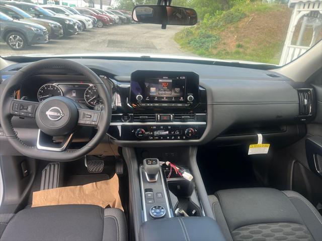 new 2025 Nissan Pathfinder car, priced at $42,471
