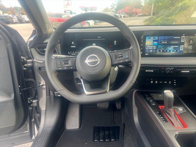 new 2025 Nissan Kicks car, priced at $29,283