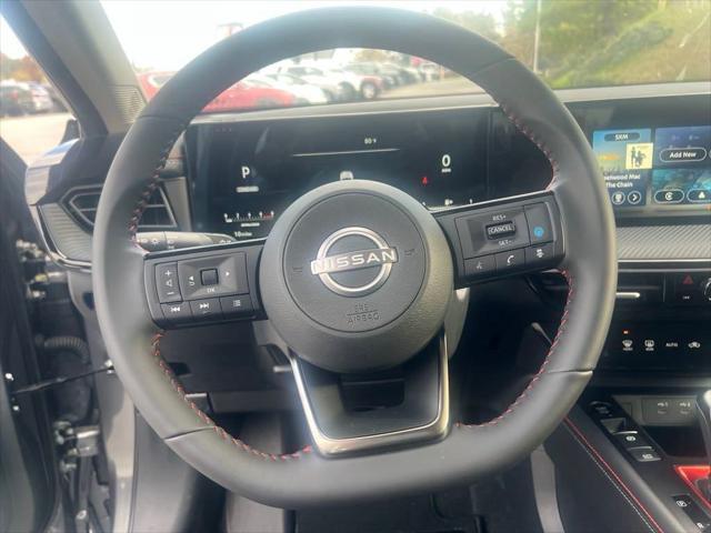 new 2025 Nissan Kicks car, priced at $29,283