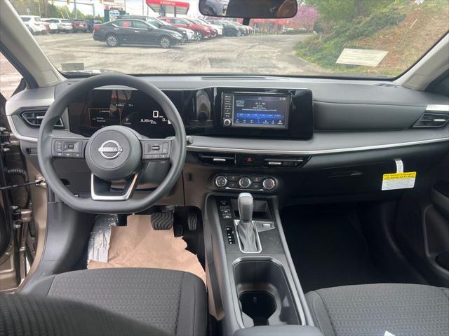 new 2025 Nissan Kicks car, priced at $25,254