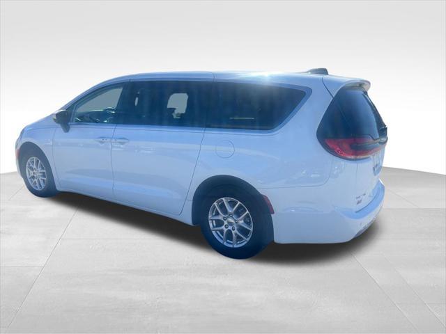 used 2023 Chrysler Pacifica car, priced at $25,987