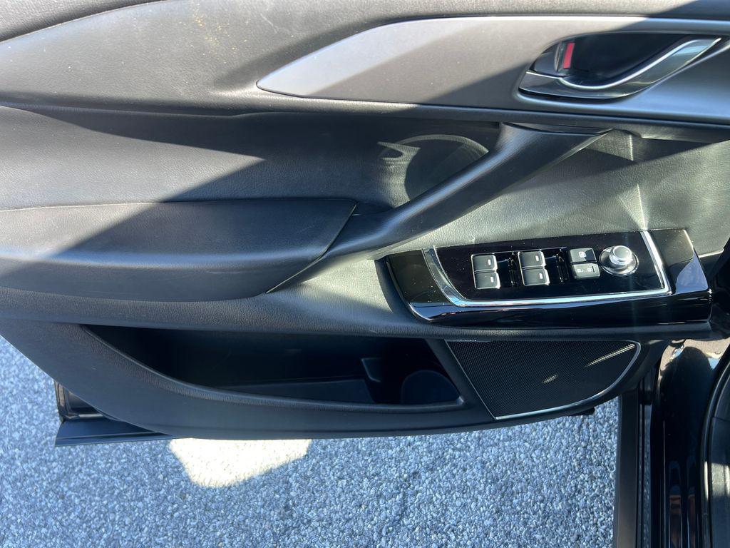 used 2022 Mazda CX-9 car, priced at $26,987