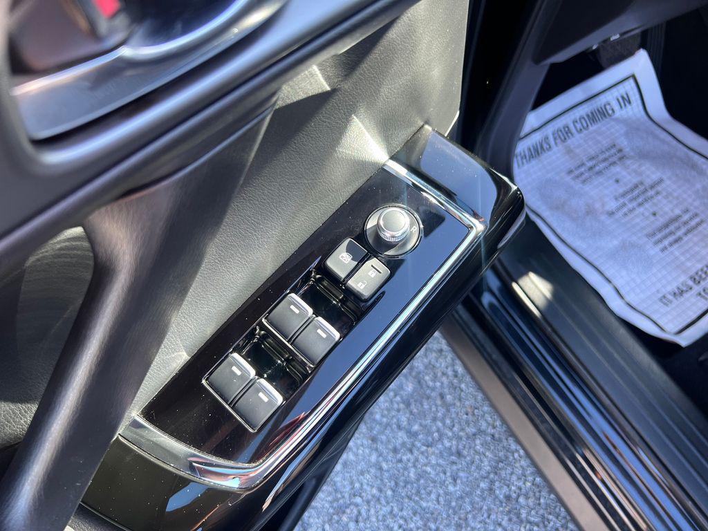 used 2022 Mazda CX-9 car, priced at $26,987