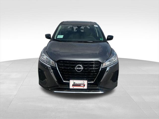 new 2025 Nissan Kicks car, priced at $23,760