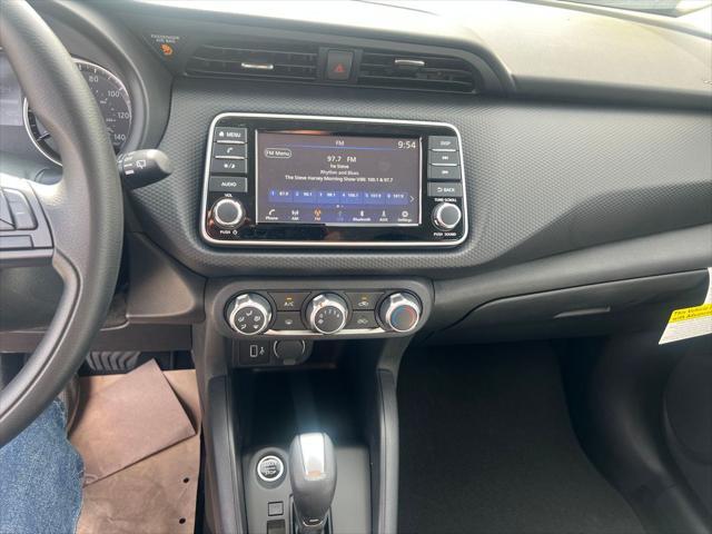 new 2025 Nissan Kicks car, priced at $23,760