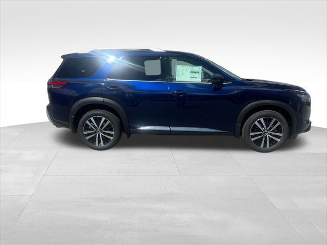 new 2025 Nissan Pathfinder car, priced at $50,004