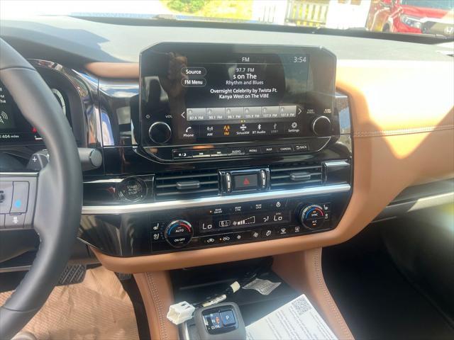 new 2025 Nissan Pathfinder car, priced at $50,004