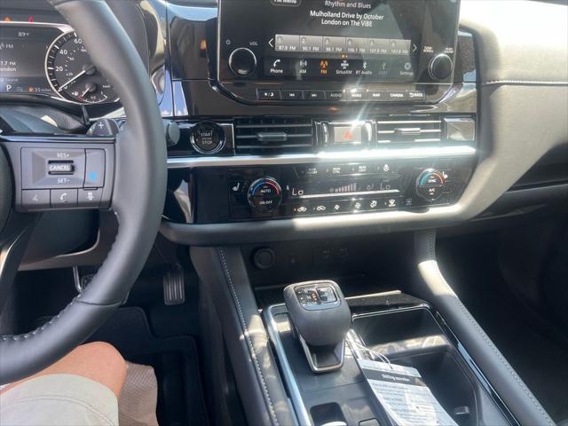 new 2025 Nissan Pathfinder car, priced at $43,217