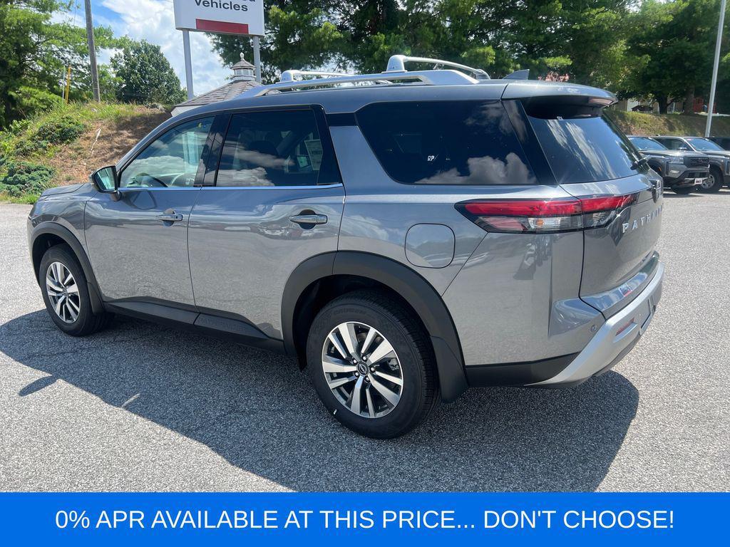 new 2025 Nissan Pathfinder car, priced at $43,217