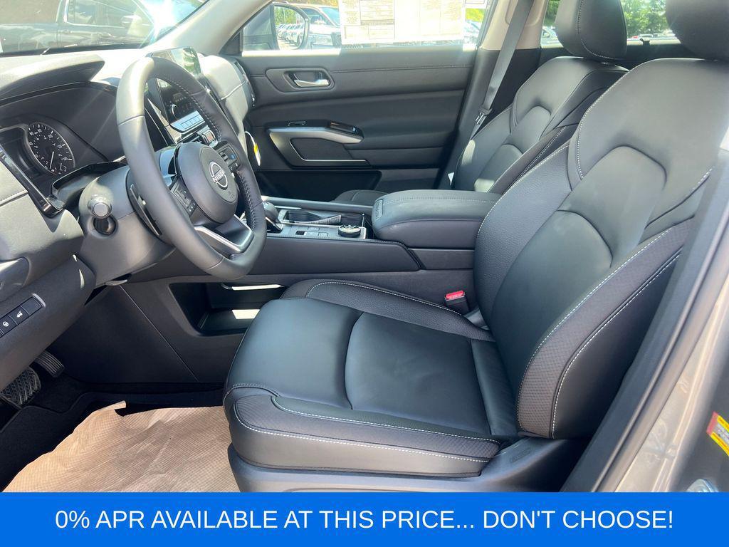 new 2025 Nissan Pathfinder car, priced at $43,217