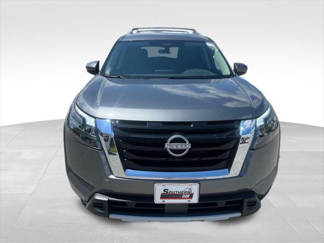 new 2025 Nissan Pathfinder car, priced at $43,217