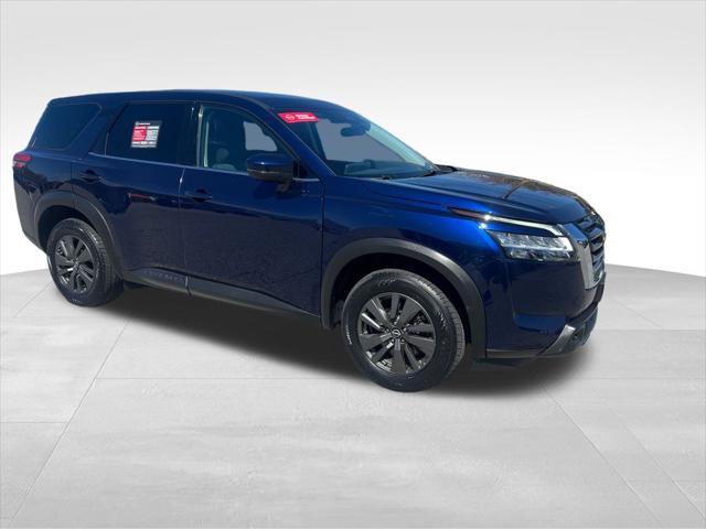 used 2022 Nissan Pathfinder car, priced at $30,987