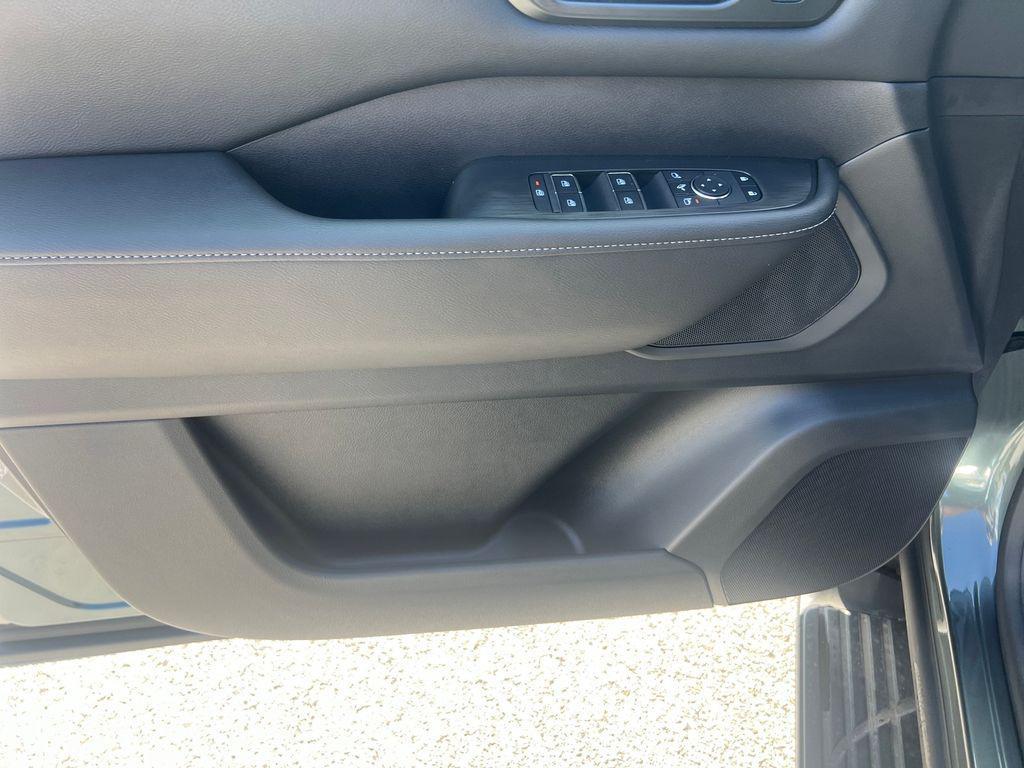 new 2025 Nissan Armada car, priced at $73,024