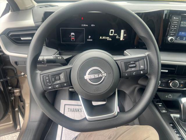 new 2025 Nissan Kicks car, priced at $25,254