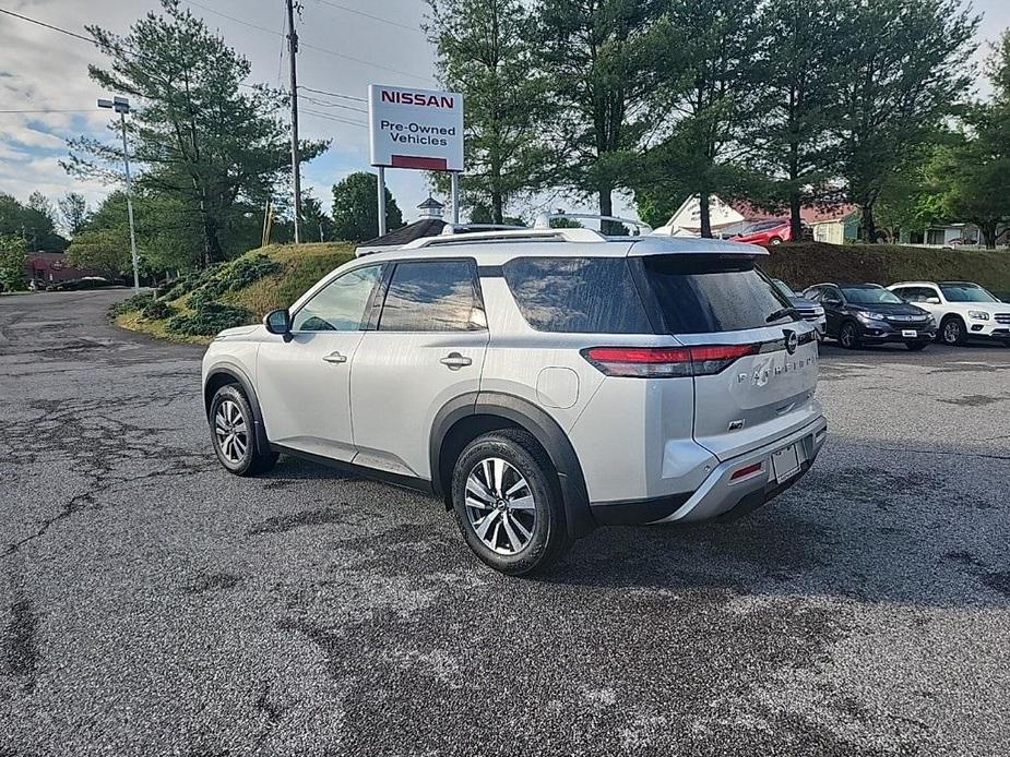 new 2024 Nissan Pathfinder car, priced at $43,164