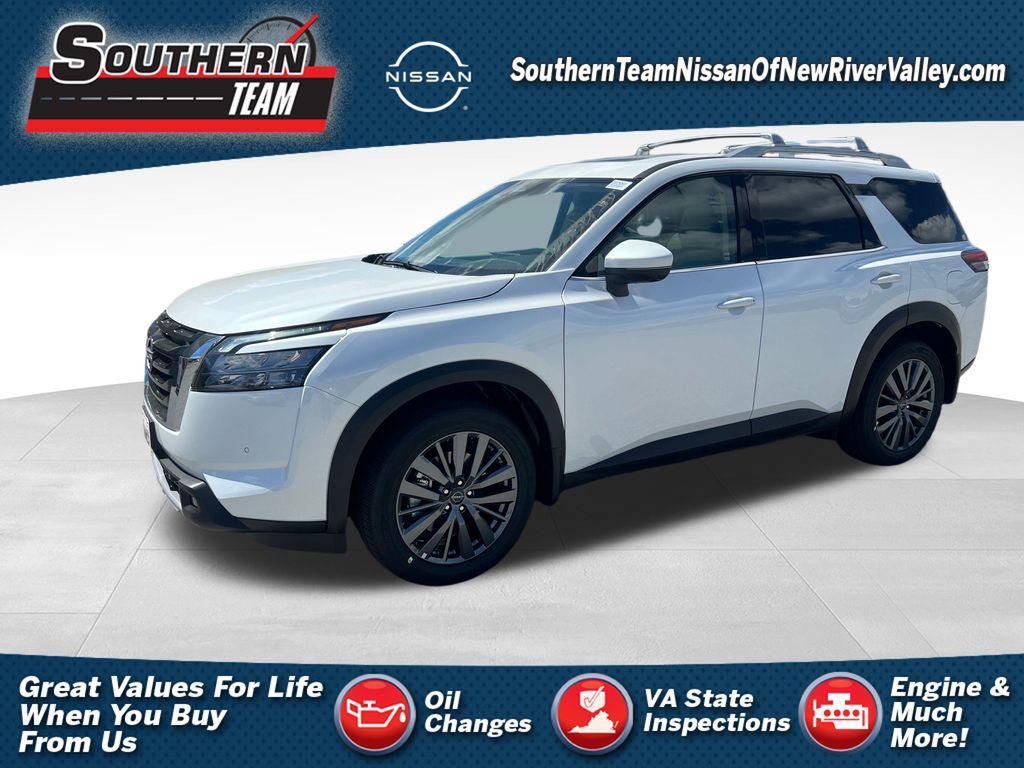 new 2025 Nissan Pathfinder car, priced at $40,656