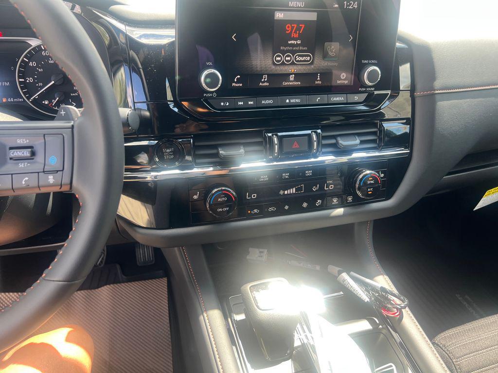 new 2025 Nissan Pathfinder car, priced at $42,873