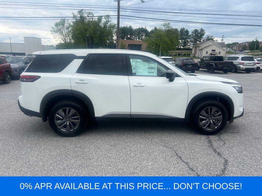 new 2025 Nissan Pathfinder car, priced at $36,983