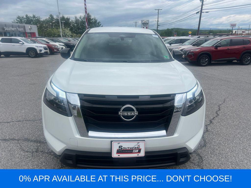 new 2025 Nissan Pathfinder car, priced at $36,983