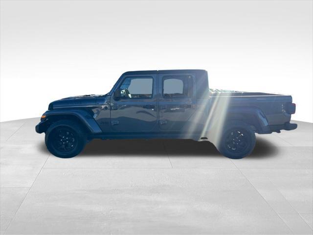 used 2021 Jeep Gladiator car, priced at $30,796