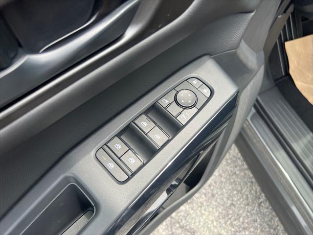new 2025 Nissan Pathfinder car, priced at $41,368