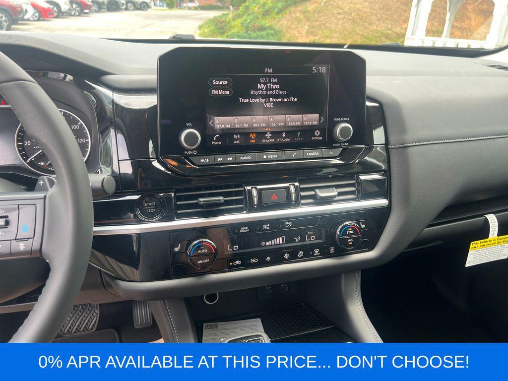 new 2025 Nissan Pathfinder car, priced at $40,168