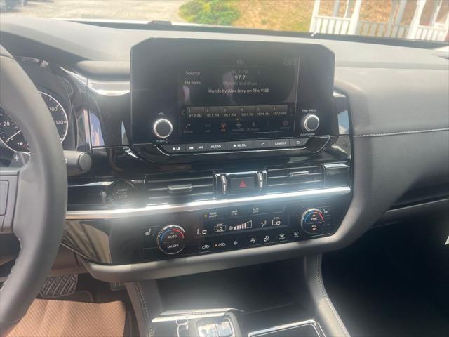 new 2025 Nissan Pathfinder car, priced at $41,368