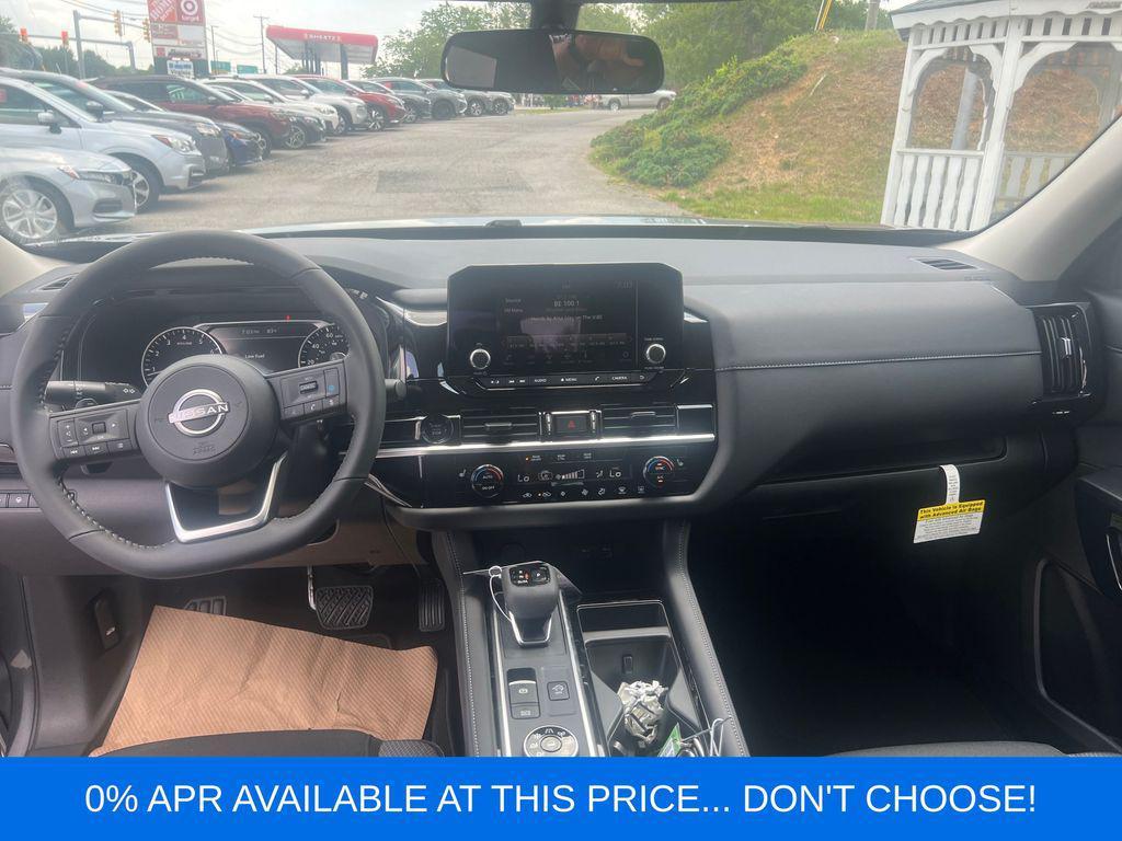 new 2025 Nissan Pathfinder car, priced at $40,168
