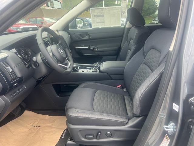 new 2025 Nissan Pathfinder car, priced at $41,368