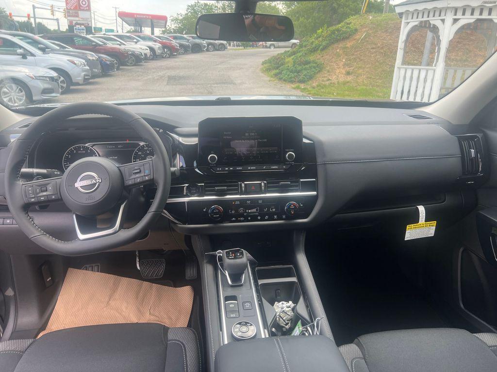 new 2025 Nissan Pathfinder car, priced at $34,168