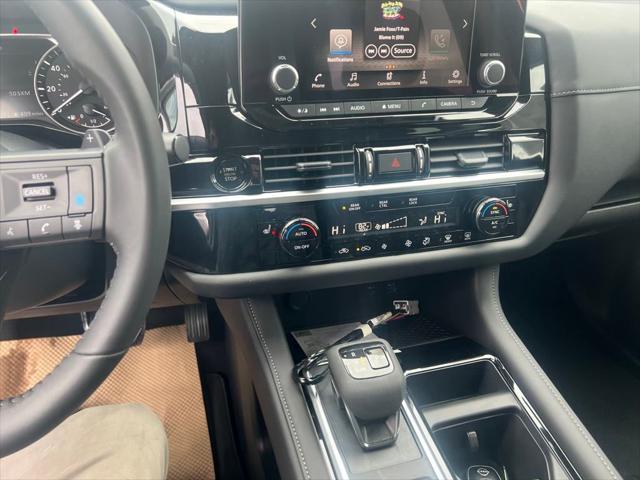new 2025 Nissan Pathfinder car, priced at $41,987
