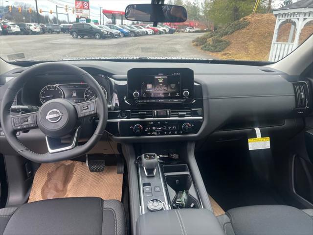new 2025 Nissan Pathfinder car, priced at $41,987