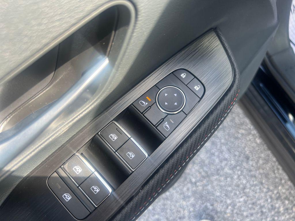 new 2025 Nissan Kicks car, priced at $28,173
