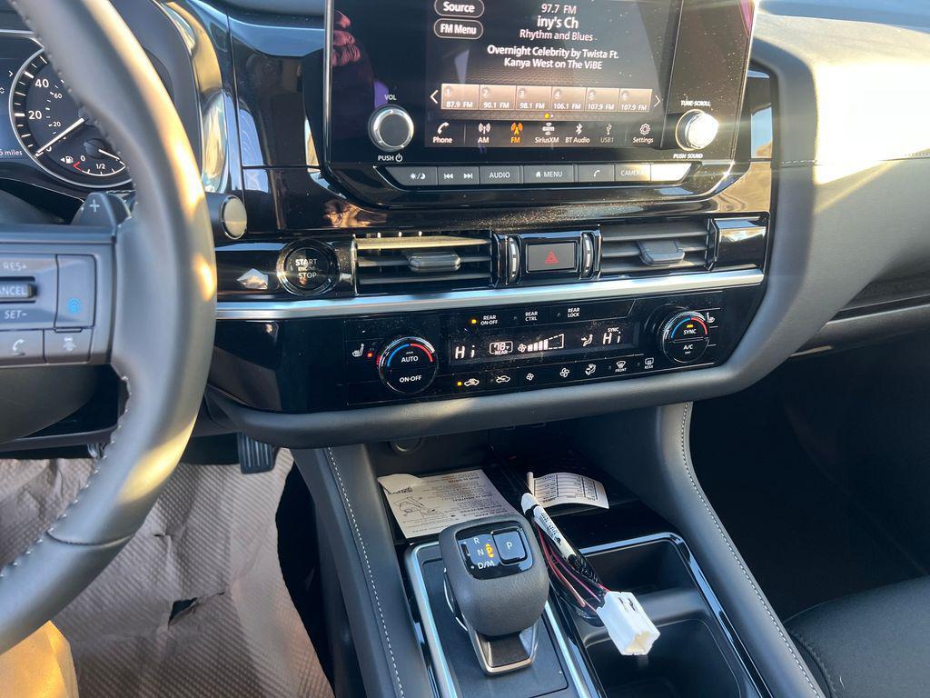 new 2025 Nissan Pathfinder car, priced at $36,879