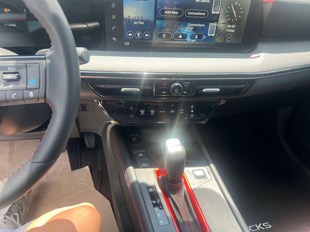 new 2025 Nissan Kicks car, priced at $28,118