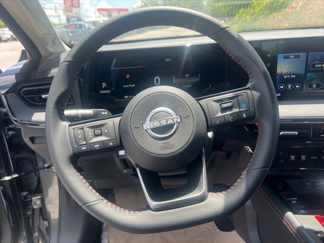 new 2025 Nissan Kicks car, priced at $29,318