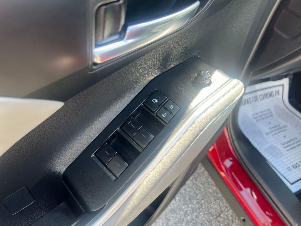 used 2022 Toyota Highlander car, priced at $36,987