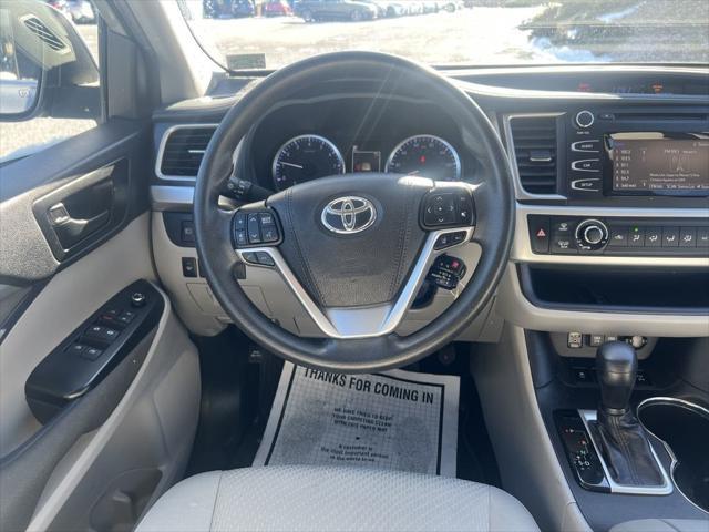 used 2019 Toyota Highlander car, priced at $28,314