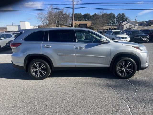 used 2019 Toyota Highlander car, priced at $28,314