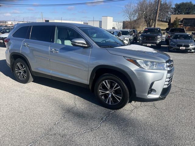 used 2019 Toyota Highlander car, priced at $28,314