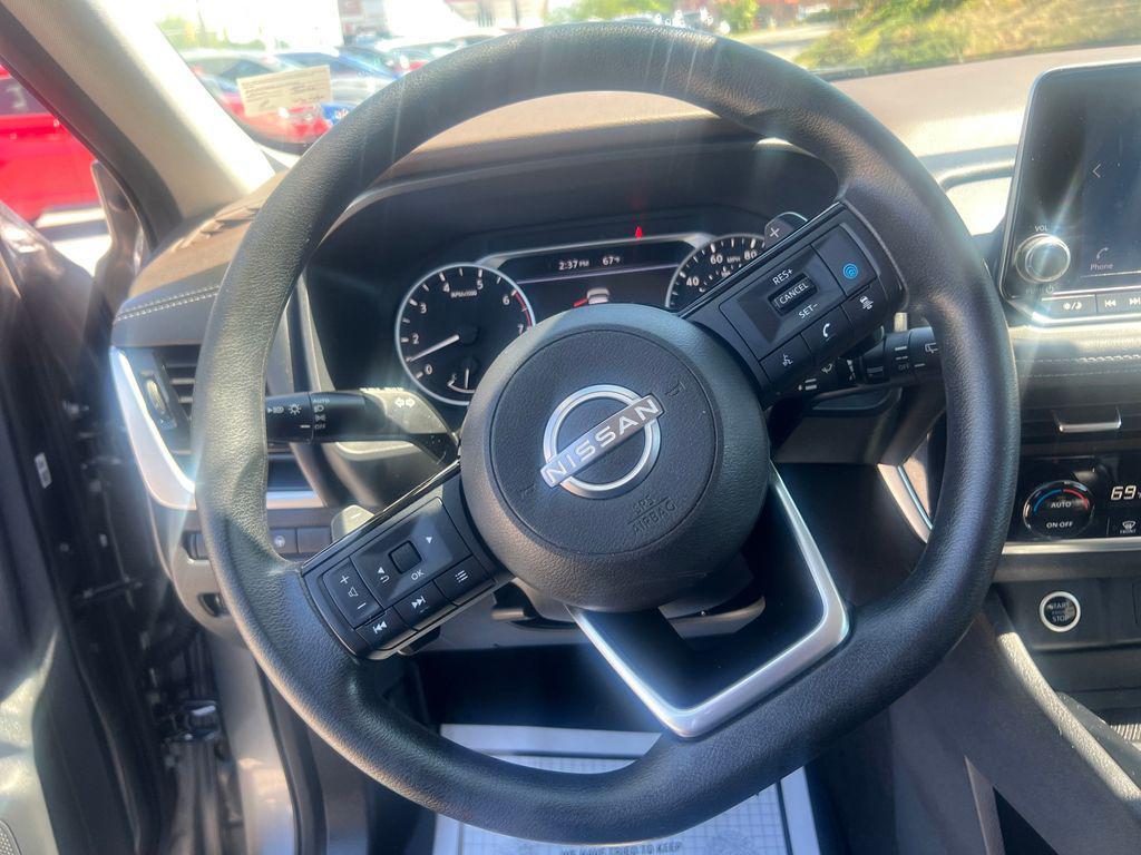 used 2022 Nissan Rogue car, priced at $24,987