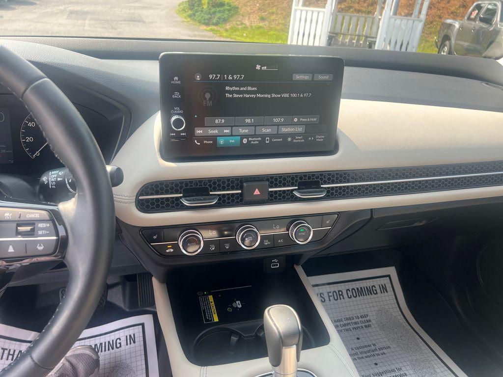 used 2024 Honda HR-V car, priced at $27,199