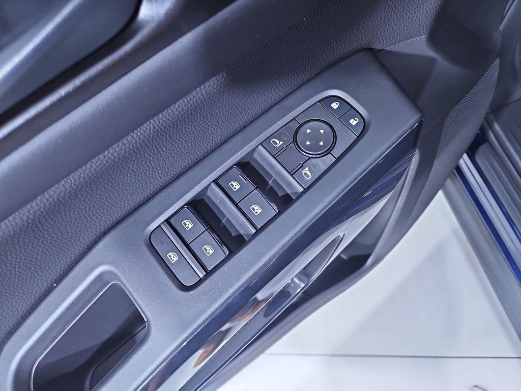 new 2025 Nissan Pathfinder car, priced at $36,493