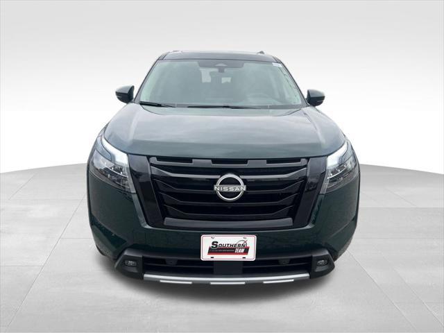new 2025 Nissan Pathfinder car, priced at $53,525