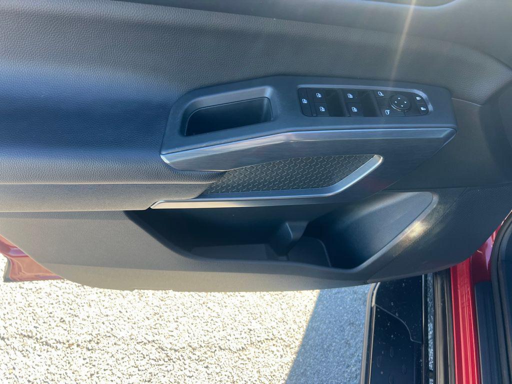 used 2023 Nissan Pathfinder car, priced at $35,987