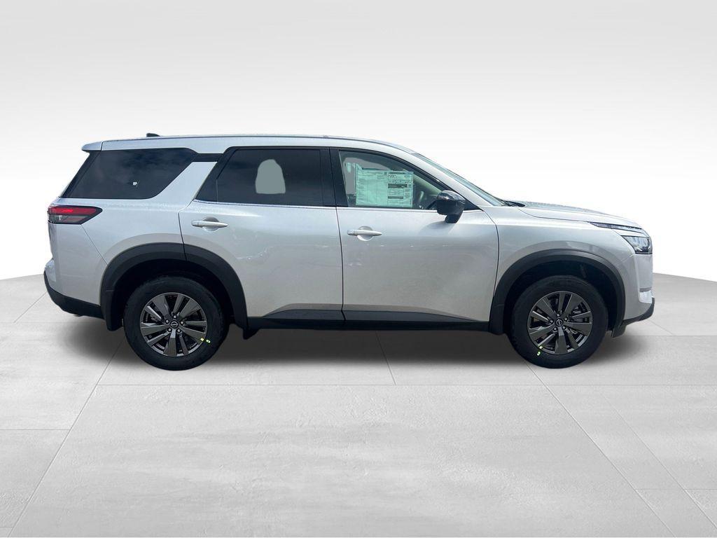 new 2025 Nissan Pathfinder car, priced at $30,904