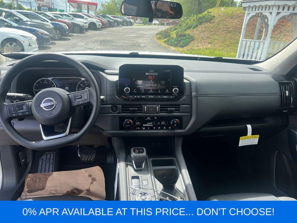 new 2025 Nissan Pathfinder car, priced at $36,904