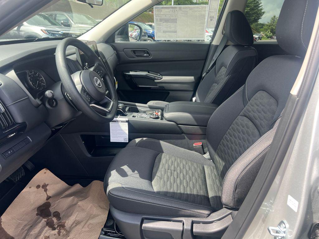 new 2025 Nissan Pathfinder car, priced at $30,904