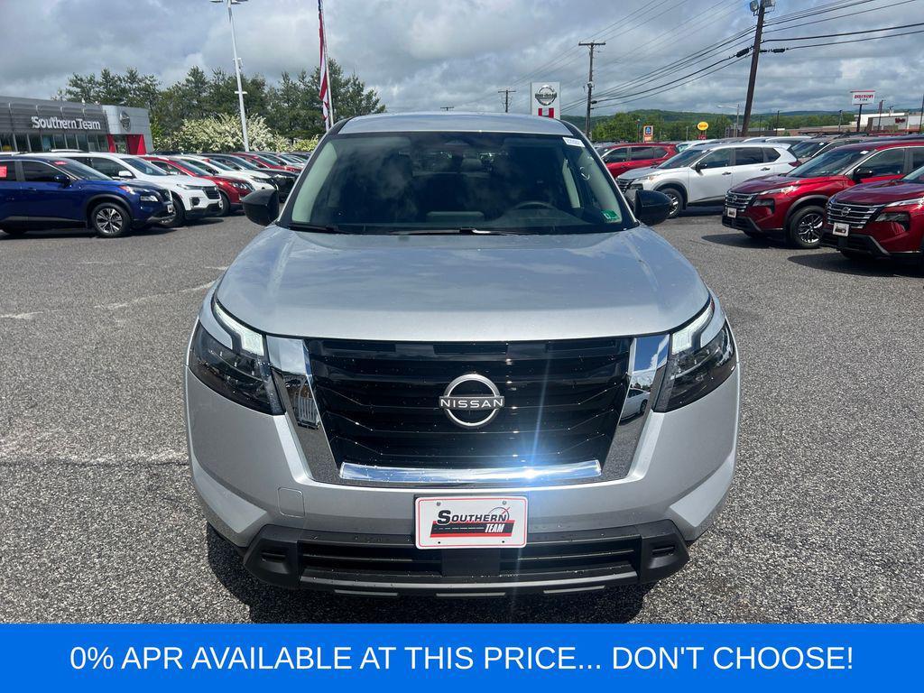 new 2025 Nissan Pathfinder car, priced at $36,904
