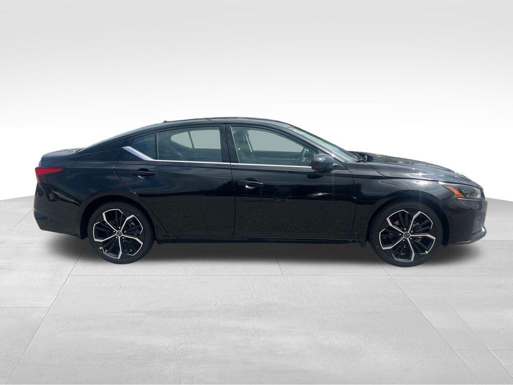 new 2025 Nissan Altima car, priced at $28,048